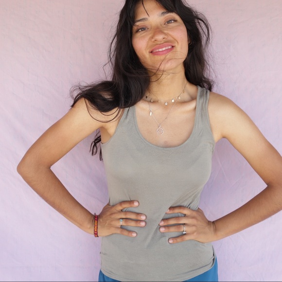 Active Basic Tank Top - Picture 4 of 5